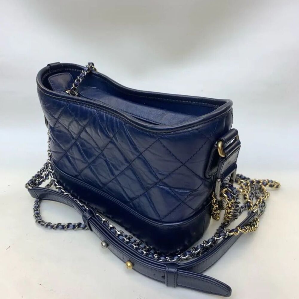Chanel Women Pre-Loved Bag Very Good Condition - Picture 3 of 9